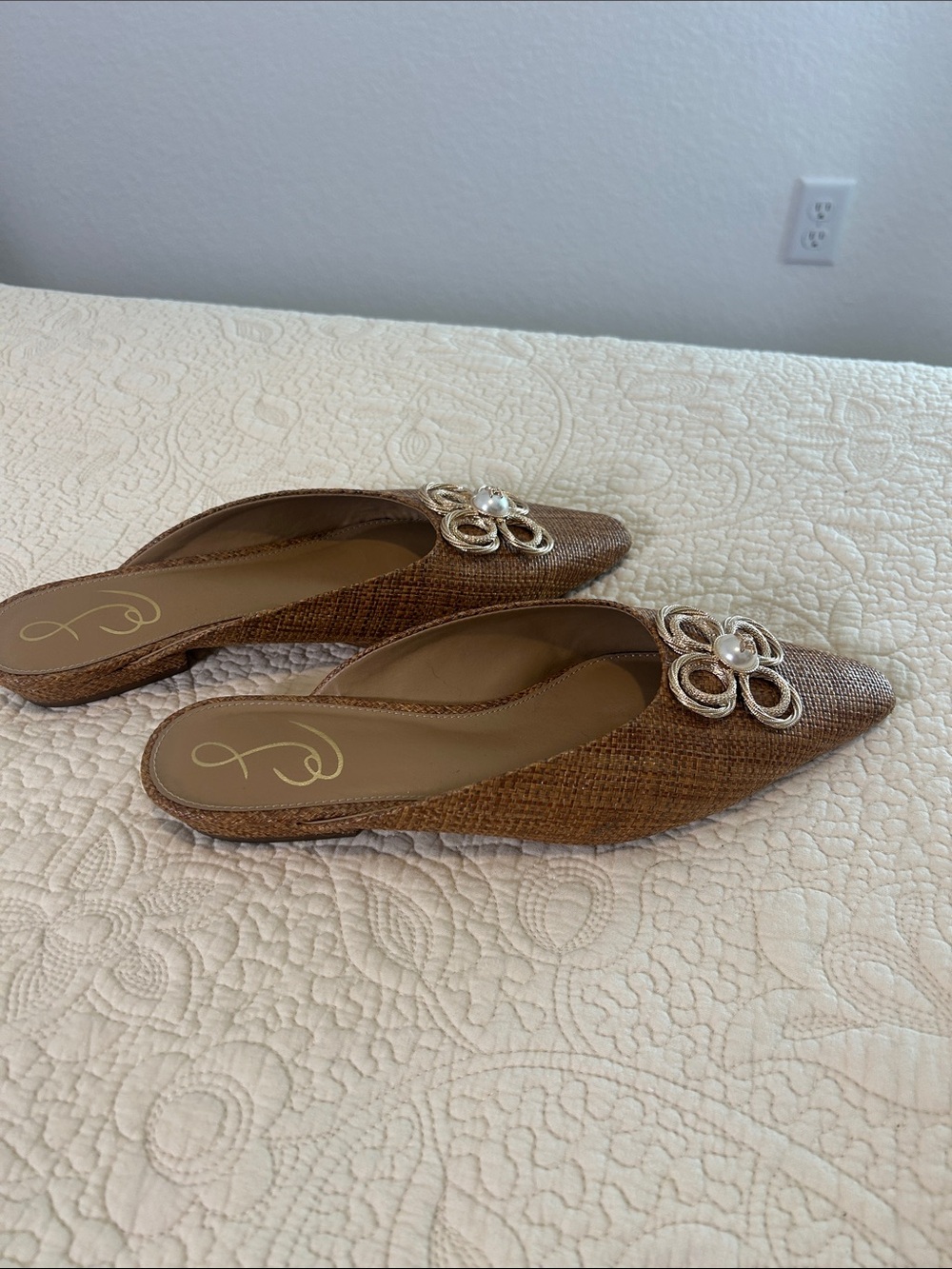 Sam Edelman Brown Woven Pointed Mules with Pearl Flower - Picture 4 of 7